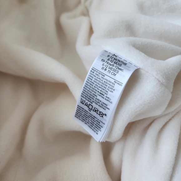 Baby Gap Down Polka Dot Snowsuit with detachable mittens and booties - Picture 4 of 5